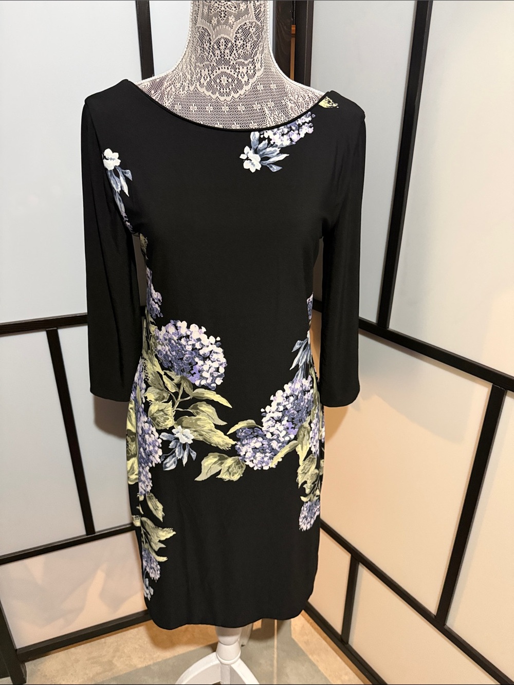 White House Black Market Black Floral Hydrangea Long Sleeve Sheath Dress